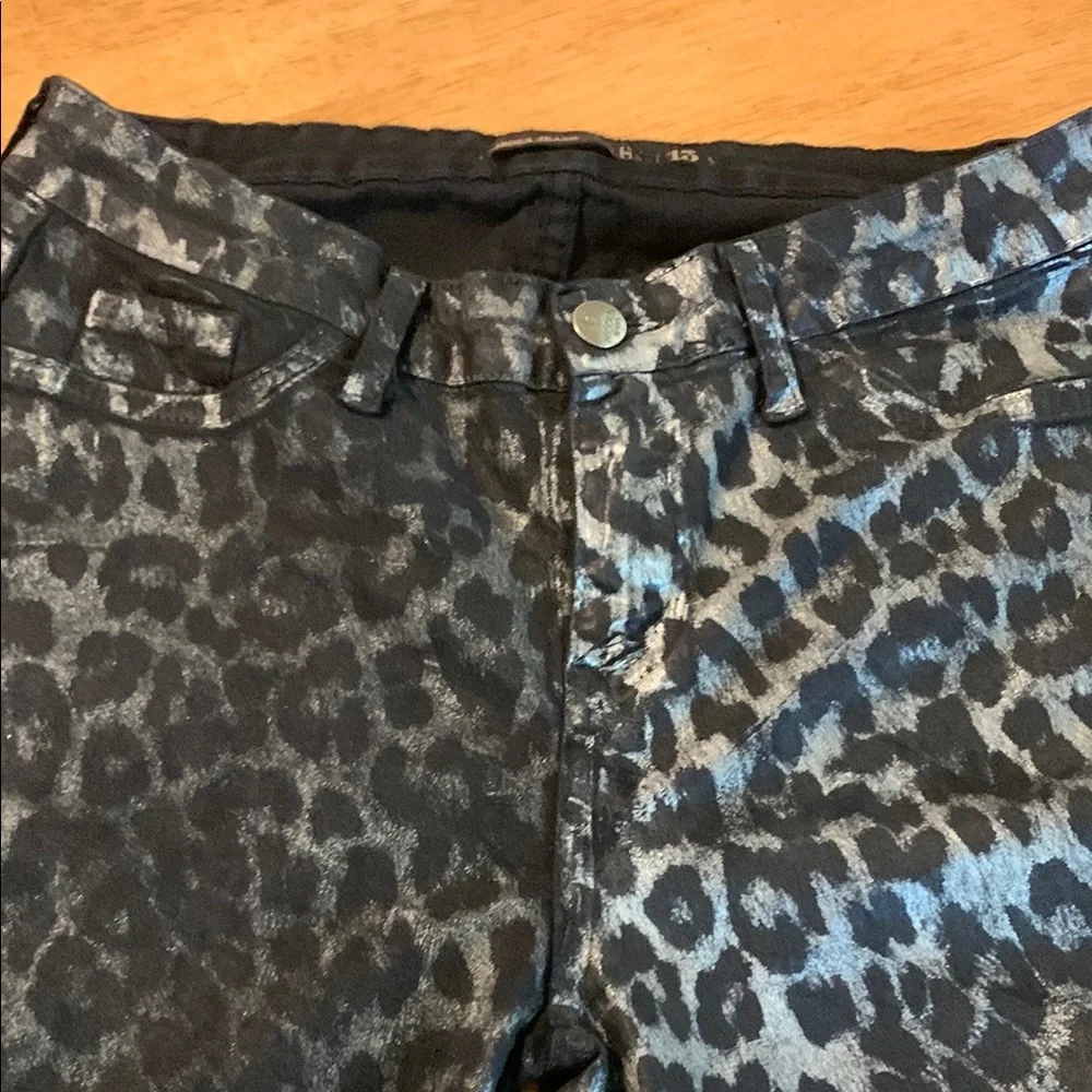 Gray and Black Skinny Jeans with Leopard Print